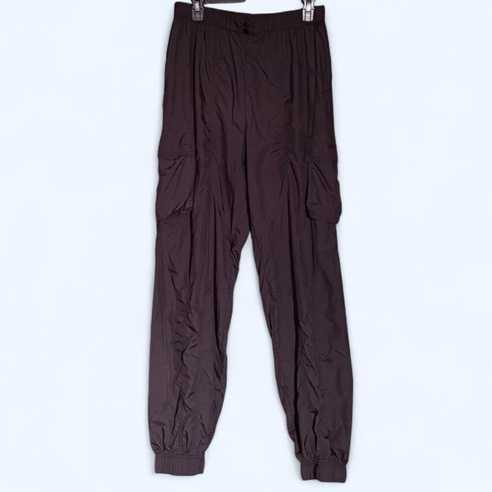 Fabletics Women's Black Tapered Shell Cargo Pants - Medium